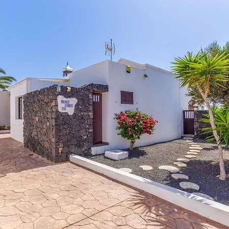 فيلة Mendi Gorri *